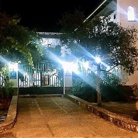 科尔蒂霍克鲁拉斯酒店 贝纳鲁普·卡萨斯·别哈斯 外观 照片